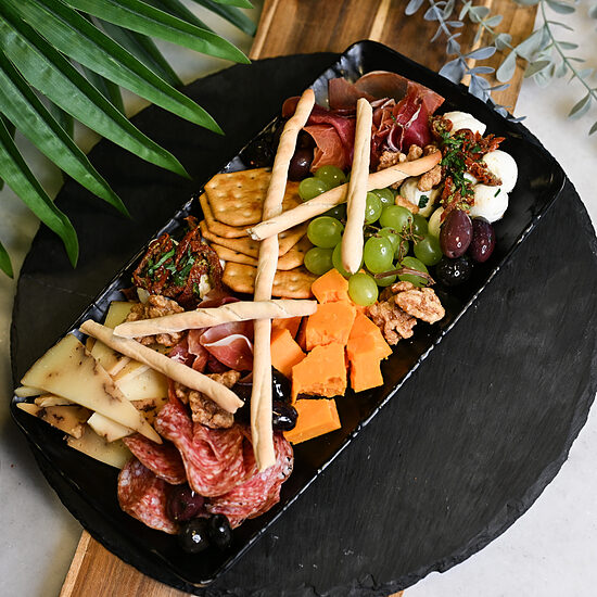 Antipasti plate (2 personām)